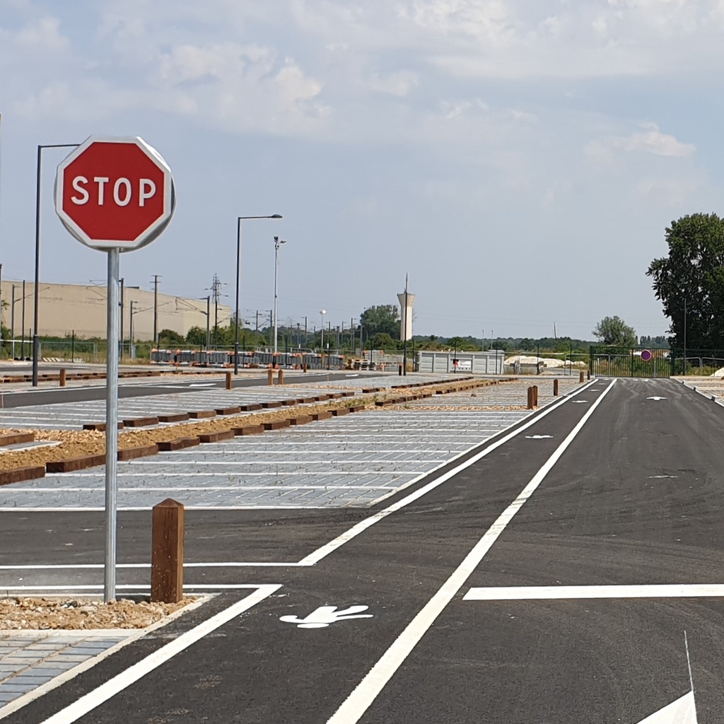 Panneau permanent Arrêt à l'intersection "Stop" - AB4