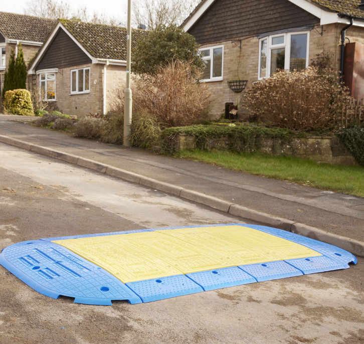 Elément d'extrémité pour plaque de passage véhicules lourds [1500 x 500 mm]