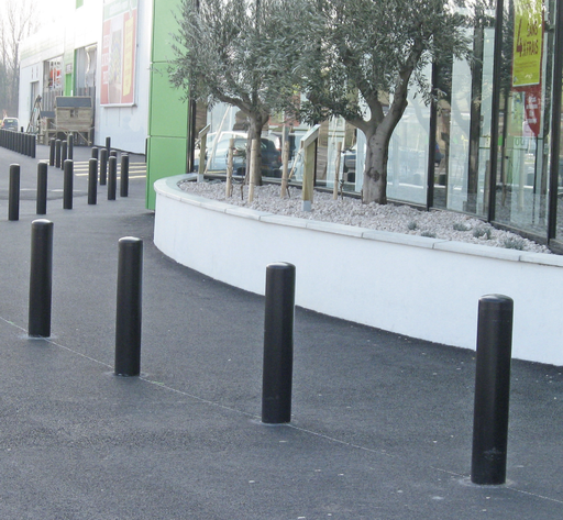 Borne anti-bélier laquée