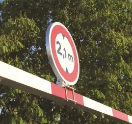 [09-KFP-1] Kit de fixation panneau pour portique (brides non incluses)